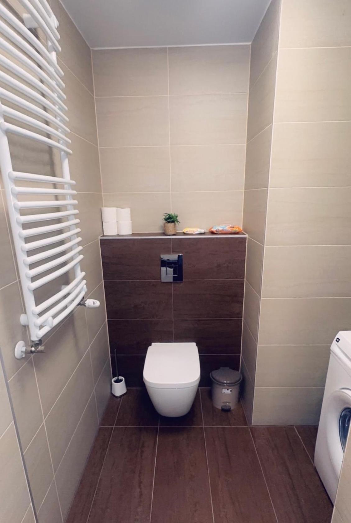 Koris Pool Apartments Βουδαπέστη Εξωτερικό φωτογραφία